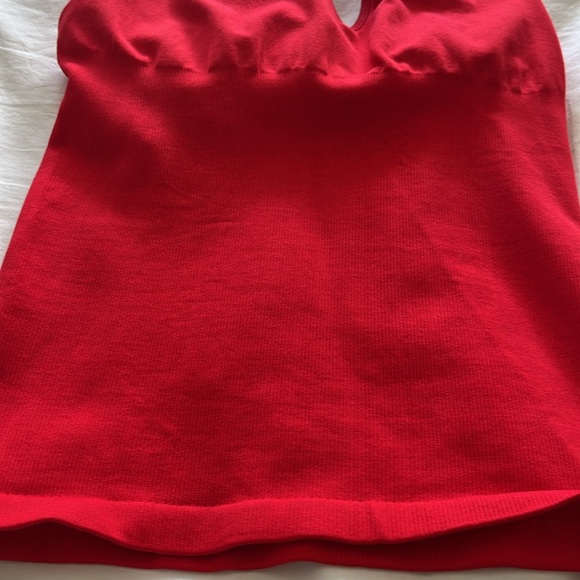 BCBG Max Azria red fitted stretch halter top m/l - Picture 2 of 5